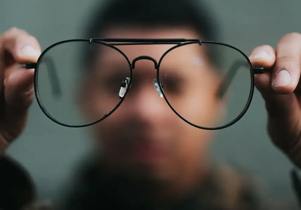 Nowe okulary - zakrzywiony obraz? Adaptacja czy problem?