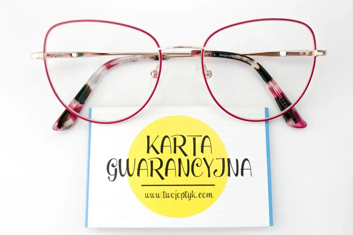Eleganckie okulary w czerwonej oprawce z kartą gwarancyjną. Dowiedz się, ile jest gwarancji na okulary.