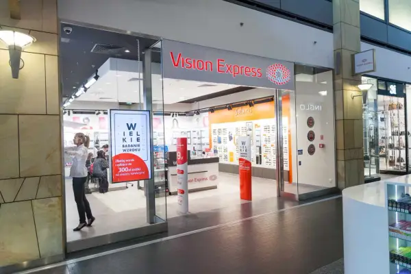 Vision Express - ile czeka się na okulary? Czy 1h to realne?